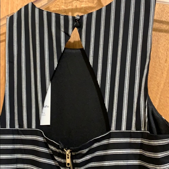 Women’s dress size Small - Picture 8 of 8